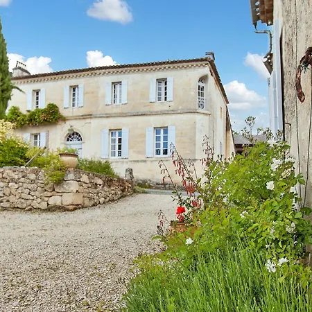 Holiday home Les Charmes